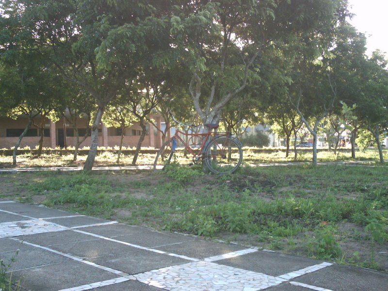 Praça ao lado da Rodoviária